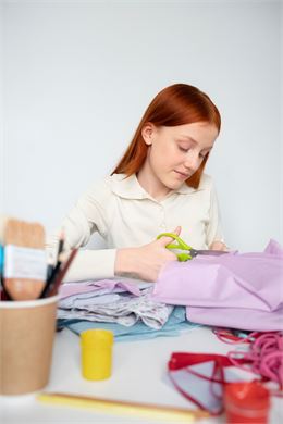 Dans mon escarcelle - Atelier couture_Trévoux - Freepik