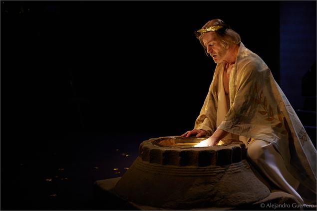 Mémoires d'Hadrien - Alejandro Guerrero