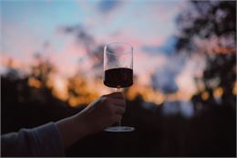 Eveil des sens - Voyage œnologique en hypnose douce_Saint-Sorlin-en-Bugey - Unsplash