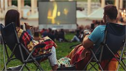Ciné plein air - Nous les Leroy_Thusy