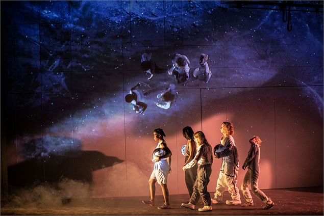 Cosmos - Maëlle Poésy_Annecy - © Jean-Louis Fernandez