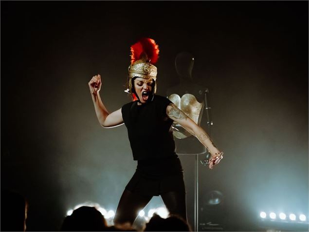 Laura Calu, Senk_Bonneville - Marie-Liesse Doré