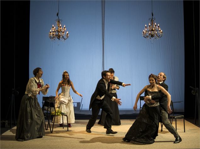 Un fil à la patte, comédie théâtrale_Bonneville