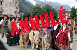 Spectacle de danses Folkloriques par A.T.P Les Rhodos Chamoniards_Chamonix-Mont-Blanc