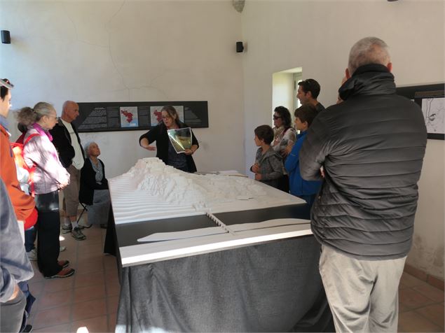 Visite des vestiges du Fort de Montmélian - Savoie - service patrimoine-musée - Ville de Montmélian