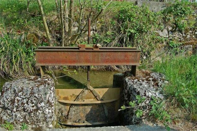 Promenade le long du canal - Atelier de l'eau