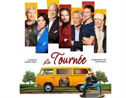 affiche la tournée acteurs et bus jaune - La Tournée