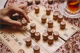 Joeur de loto - Image de stockking sur Freepik
