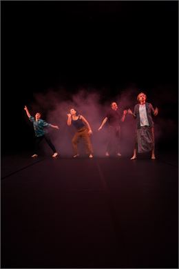 Spectacle de danse : Tendre carcasse_Albertville - Nina-Flore Hernandez