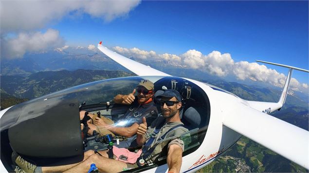 Vol en planeur au-dessus des vignes de Savoie avec Soaring Adventures - Soaring Adventures