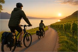 Sortie à vélo - Vecteur montagne