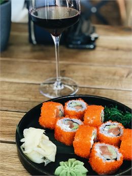 Accord Sushis et vins de Savoie au Domaine des Granges Longes_Porte-de-Savoie - Lesya Vakulchik
