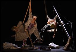 Cirque • Théâtre : Je ne t'ai jamais dit_Annemasse - © Jabber Nagual