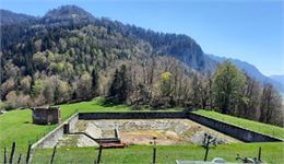 Le bassin de rétention d’eau et la maison des vannes - Haut-Chablais Interco