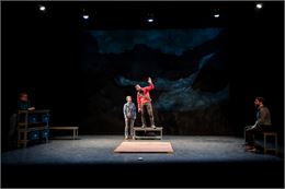 Spectacle "Mort d'une montagne"_Alby-sur-Chéran - © Alain-Doucé