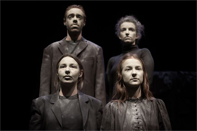 Entre la poubelle et l'éternité - Agata Kazmierska_Annecy - © Célia Bolzoni