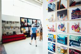 Salon des arts - Ain'Art de folies_Saint-Maurice-de-Gourdans - Unsplash