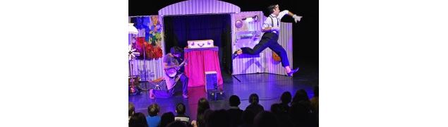 Boite à gants - Cie La Toute Petite Compagnie