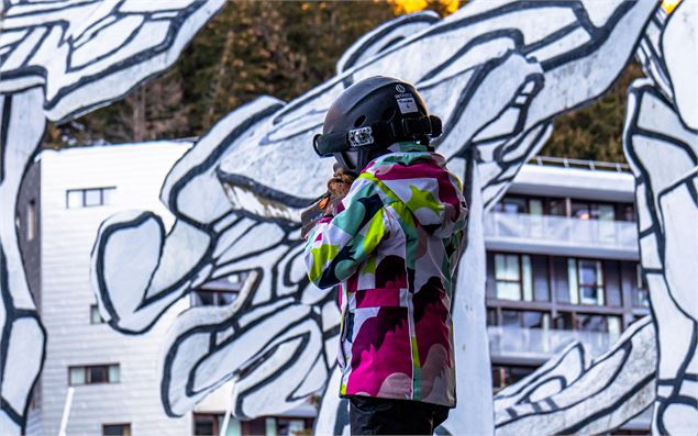 Partie de laser game outdoor sur le Forum - OT Flaine-Candice Genard