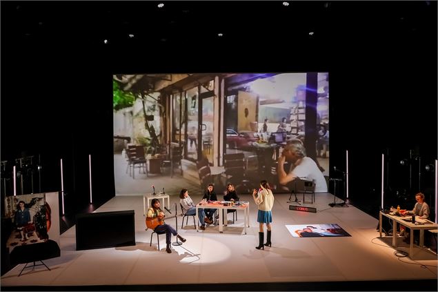 Radio Live - réconciliations – Aurélie CharonNos vie à venir_Annecy - © Matthieu Camille Colin