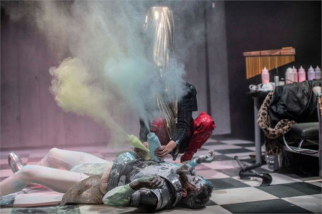 Madame L'Aventure - Lionel Dray, Clémence Jeanguillaume_Annecy - © Jean-Louis Fernandez