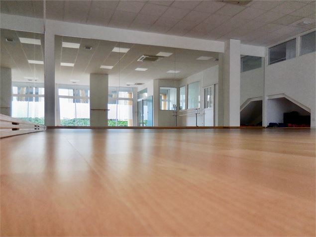 Happy Moves - la grande salle - Happy Moves