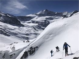 Skieurs de randonnée - Terre d'Alpinisme