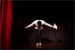 Spectacle | A la découverte de l'improvisation théâtrale !_Aime-la-Plagne - Image by freepik