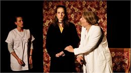 Coup de théâtre : trois femmes_Méribel