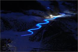 descente aux torches et skis led