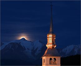 Eglise de nuit - © Jean-Marc BAREY