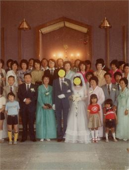 Exposition "Ma mère n'est pas venue à mon mariage"_Passy - La Crèmerie