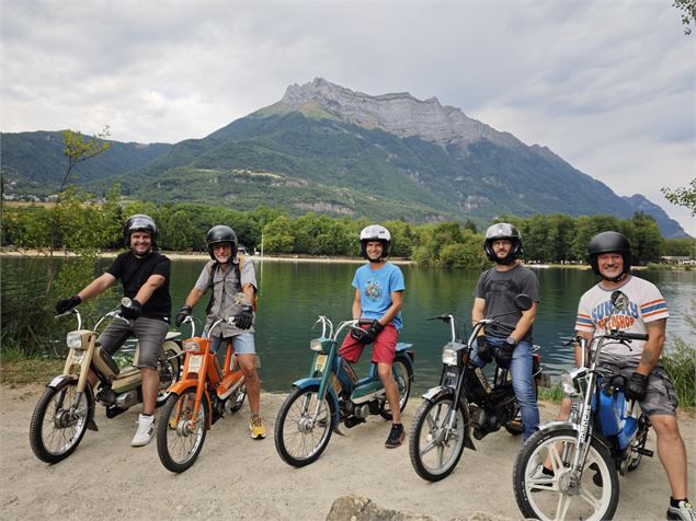 Balade en mobylette dans le vignoble savoyard_Saint-Jean-de-la-Porte