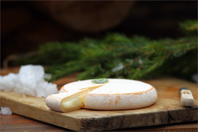 dégustation reblochon fermier - PIC Le Grand-Bornand