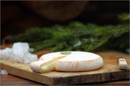 dégustation reblochon fermier - PIC Le Grand-Bornand