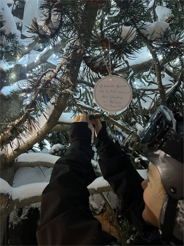 Arrivée du Père Noël à la Buvette_Thyon