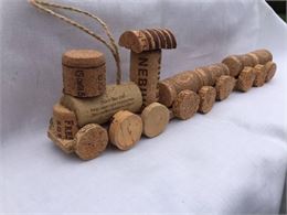 Atelier fabrication d'un petit train en bouchon_Saint-Jean-de-Maurienne - Etsy - Pinterest