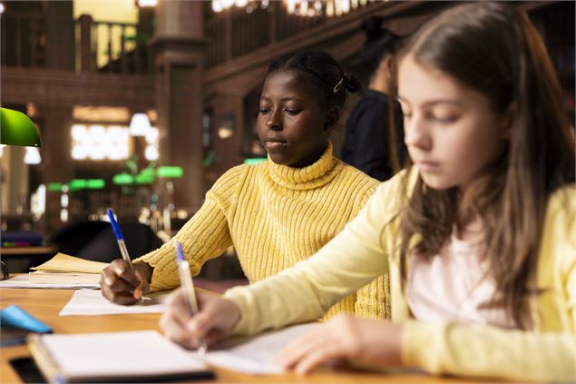 dictée - DCStudio_Freepik