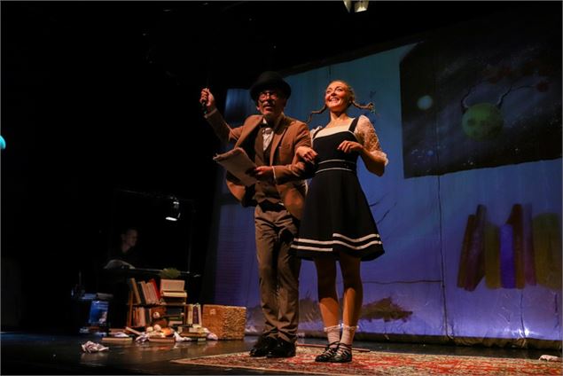 Spectacle-goûter | Pie la forêt des livres - Dos mundos al Arte_Aime-la-Plagne - Dos mundos al Arte