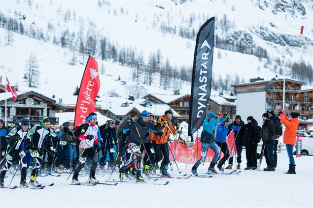 Course de ski de randonnée nocturne 