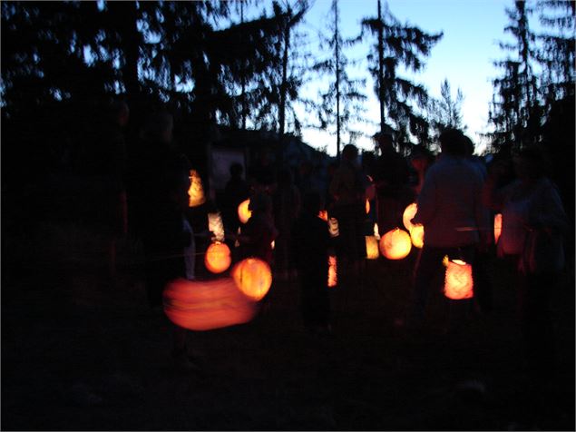 Balade lampions Albiez - OTICoeurdemaurienne