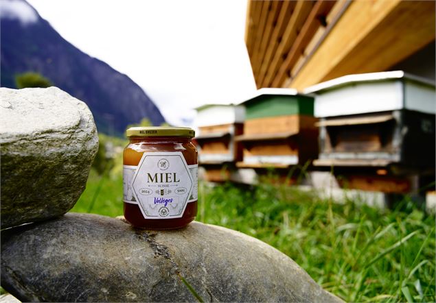 Crêpes et jeux en familles ! - Centre de Compétences en Apiculture