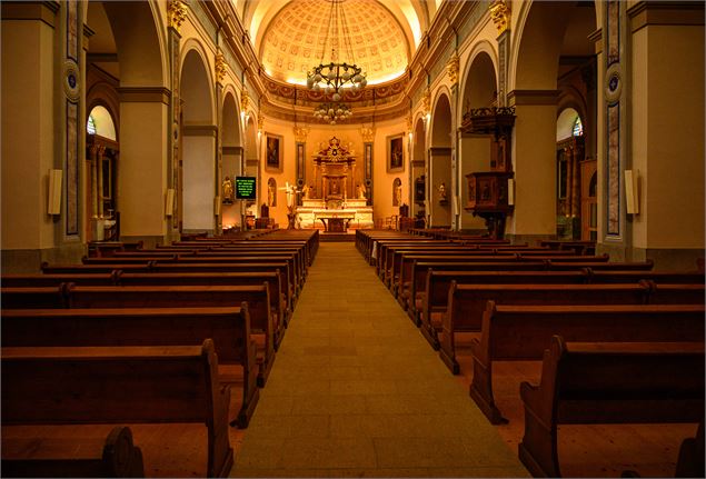Eglise de Taninges - Praz de Lys Sommand Tourisme