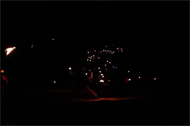 Descente aux flambeaux de Noël_Thyon