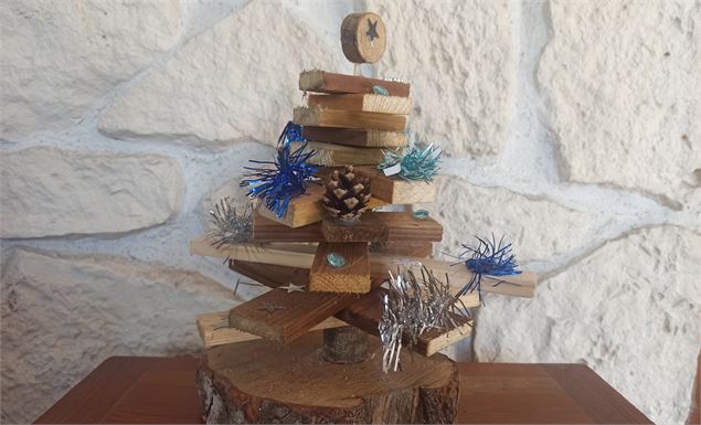Atelier créatif autour du bois : Sapin de Noël_Morzine