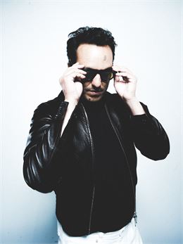 Malik Djoudi + Estelle Giordani - Julien Mignot