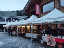 Marché des artisans à la station du Roc d'Enfer. - Roc d'Enfer