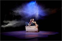 Théâtre : La mécanique du hasard_Annemasse - © Christophe Raynaud-de-Lage