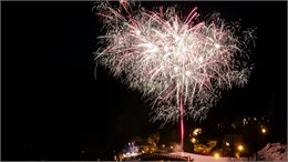 Feu d'artifice en bas des pistes de Valfréjus - B.Thomas - OTHMV