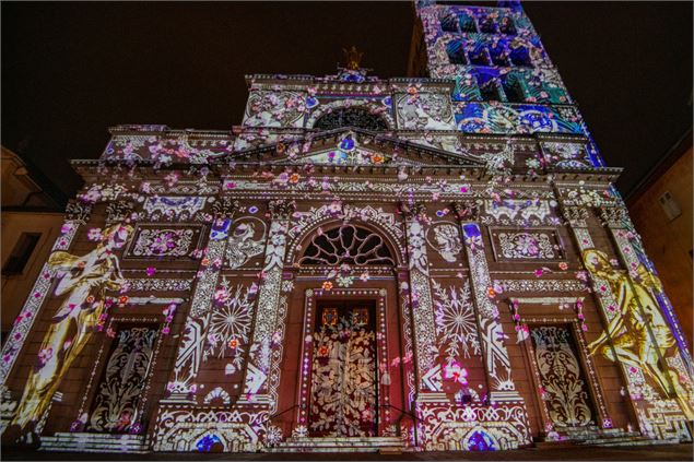 Noël des Alpes : illuminations sur trois monuments historiques_Annecy - Ville d'Annecy
